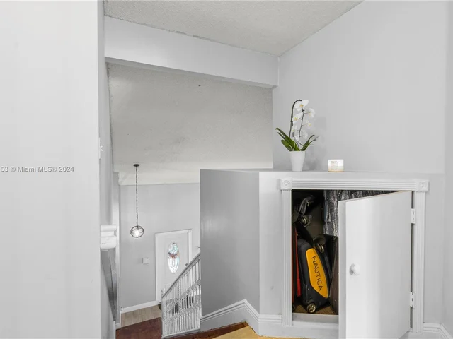 7251 SW 158th Pl, Miami FL 33193