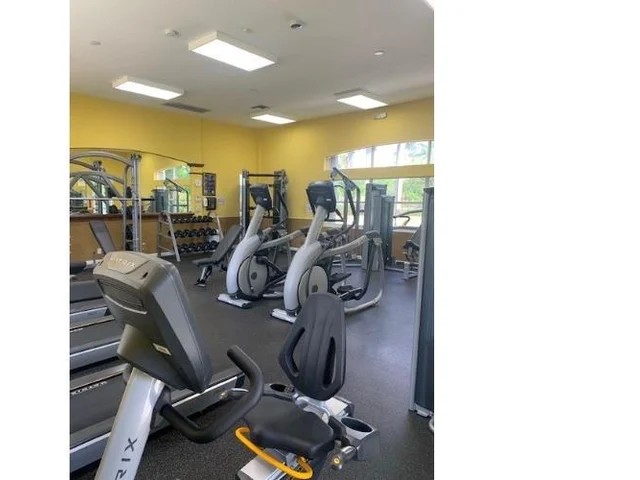 1588 SW 191st Ave, Pembroke Pines FL 33029