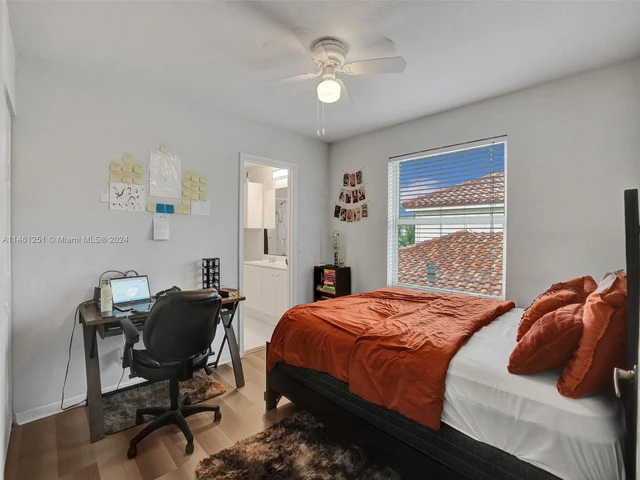 1588 SW 191st Ave, Pembroke Pines FL 33029