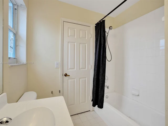 1588 SW 191st Ave, Pembroke Pines FL 33029