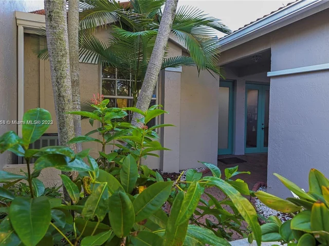 2461 E Aragon Blvd #3, Sunrise FL 33313