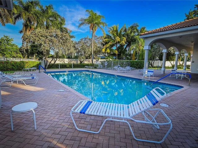 2461 E Aragon Blvd #3, Sunrise FL 33313