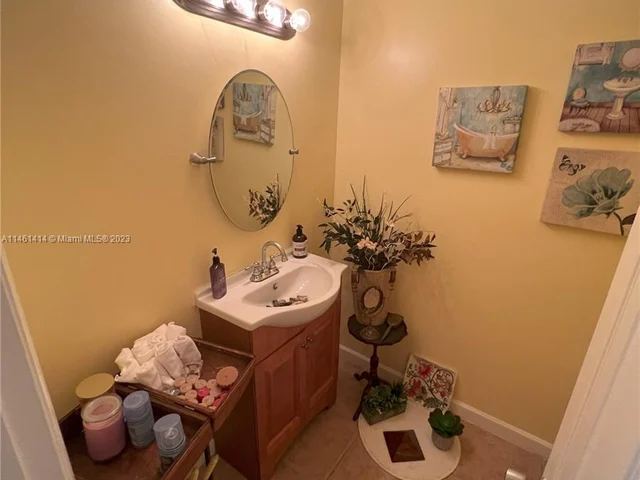 9892 NW 14th Ct # 174, Pembroke Pines FL 33024