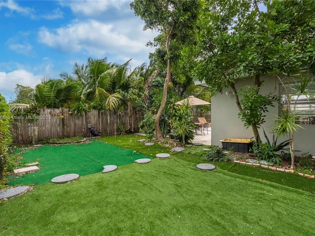 1805 N 23rd Ave, Hollywood FL 33020