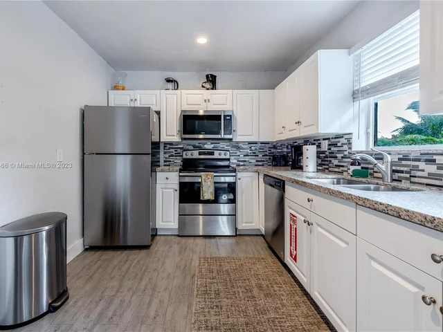 1805 N 23rd Ave, Hollywood FL 33020