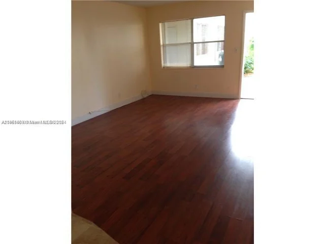 2200 Taylor St # 202, Hollywood FL 33020