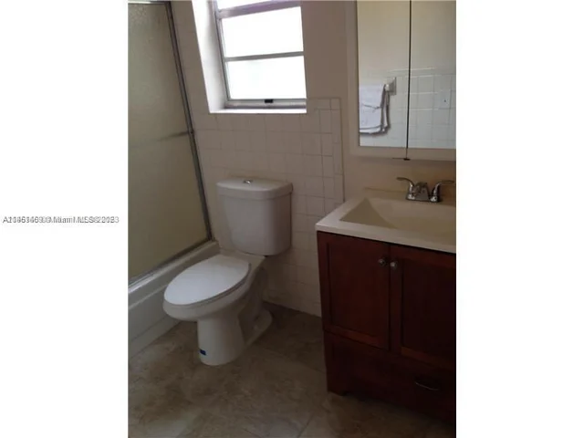 2200 Taylor St # 202, Hollywood FL 33020