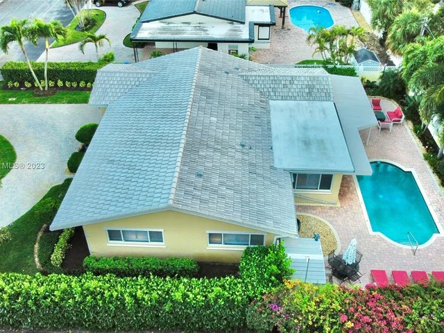 949 NE 24th Ave, Pompano Beach FL 33062