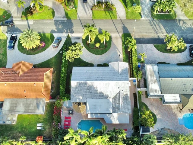 949 NE 24th Ave, Pompano Beach FL 33062