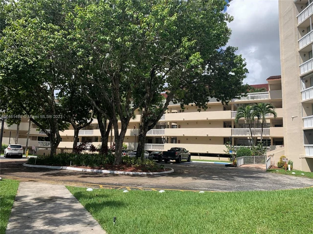 7051 Environ Blvd # 433, Lauderhill FL 33319