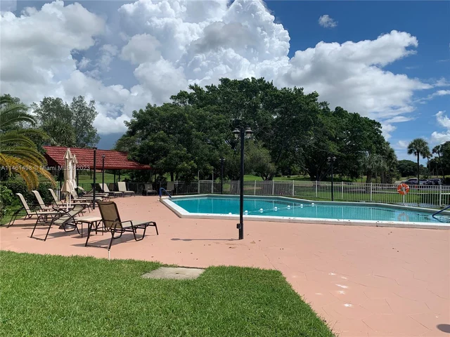 7051 Environ Blvd # 433, Lauderhill FL 33319