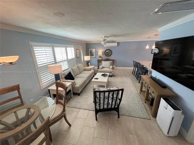 121 Tacoma Ln # 121, Palm Beach Shores FL 33404