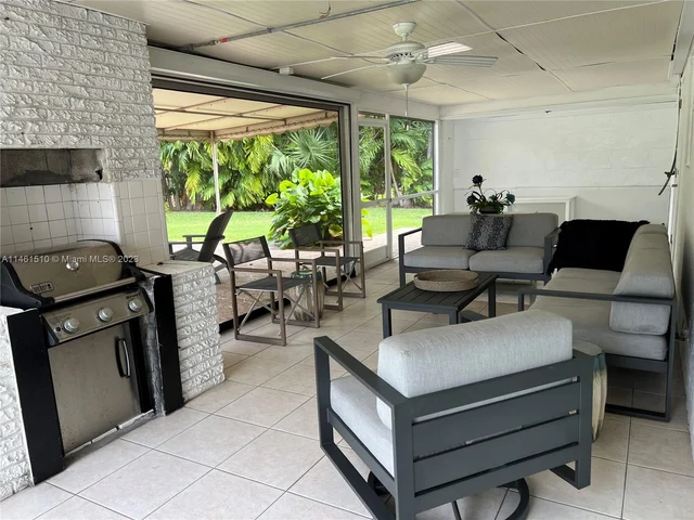 121 Tacoma Ln # 121, Palm Beach Shores FL 33404