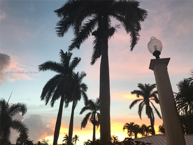 121 Tacoma Ln # 121, Palm Beach Shores FL 33404