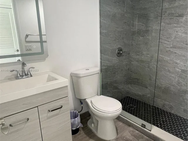 2309 S Cypress Bend Dr # 115B, Pompano Beach FL 33069