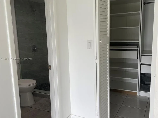 2309 S Cypress Bend Dr # 115B, Pompano Beach FL 33069