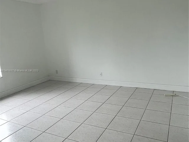 2309 S Cypress Bend Dr # 115B, Pompano Beach FL 33069