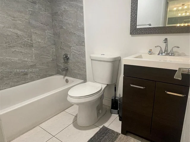 2309 S Cypress Bend Dr # 115B, Pompano Beach FL 33069