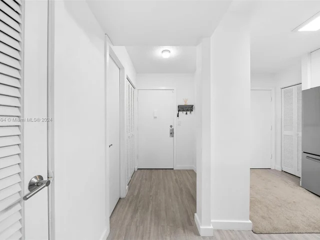 1680 NE 191st St # 2, Miami FL 33179