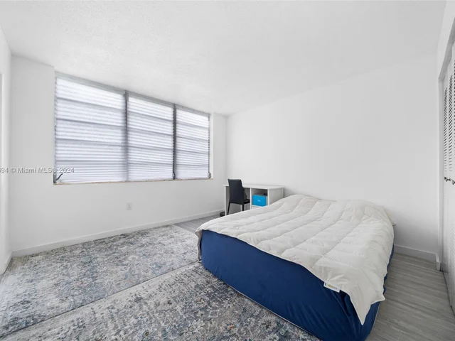 1680 NE 191st St # 2, Miami FL 33179