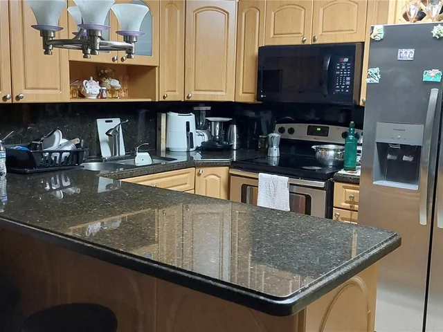 621 E 46th St, Hialeah FL 33013