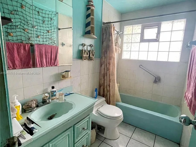 6561 NW 29th Ct, Sunrise FL 33313