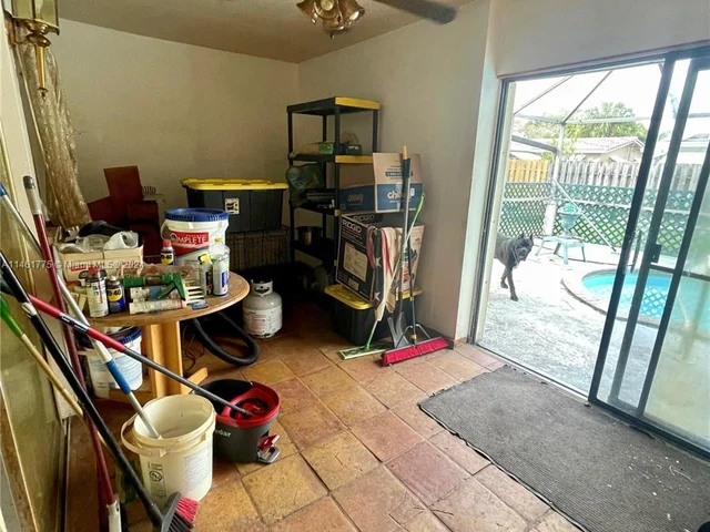 6561 NW 29th Ct, Sunrise FL 33313