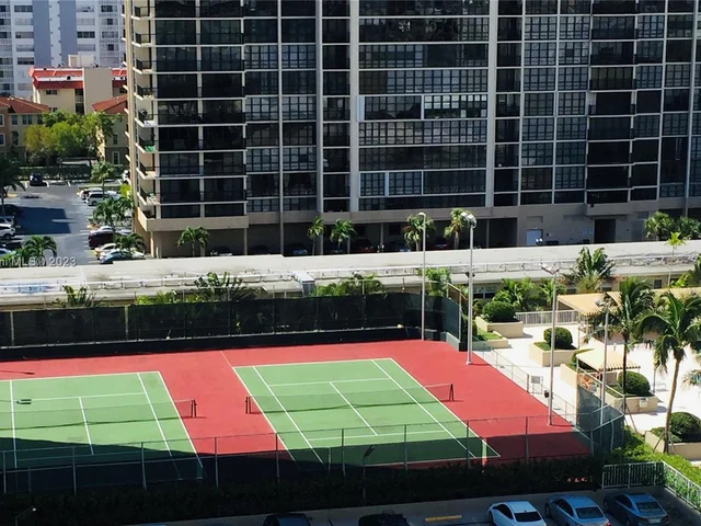 1950 S Ocean Dr # 18B, Hallandale Beach FL 33009