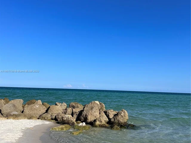 2899 Collins Ave # 1634, Miami Beach FL 33140