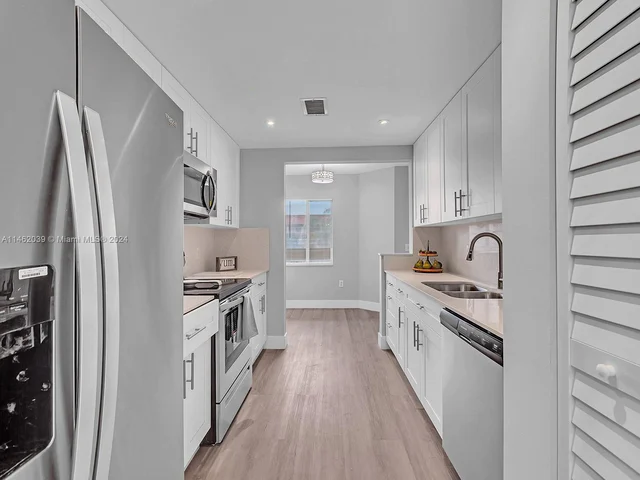 1600 SW 127th Way # 304C, Pembroke Pines FL 33027