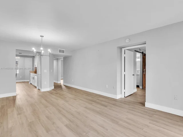 1600 SW 127th Way # 304C, Pembroke Pines FL 33027