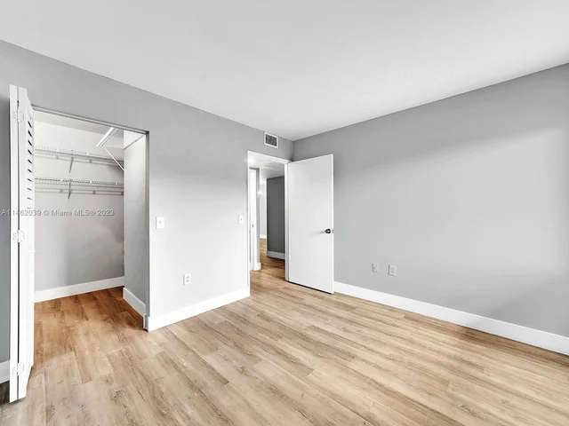 1600 SW 127th Way # 304C, Pembroke Pines FL 33027