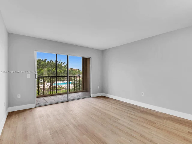 1600 SW 127th Way # 304C, Pembroke Pines FL 33027