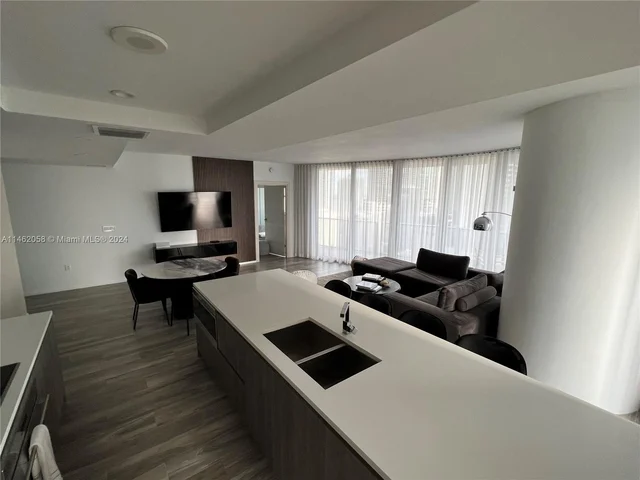 801 S Miami Ave # 2001, Miami FL 33130