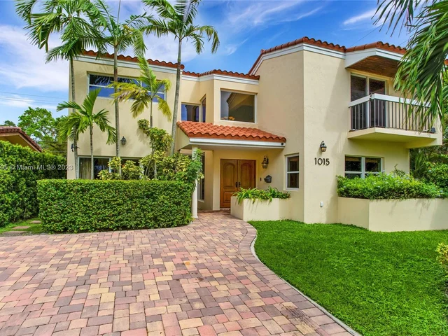 1015 Venetia Ave, Coral Gables FL 33134