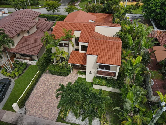 1015 Venetia Ave, Coral Gables FL 33134