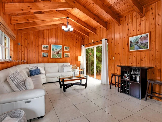 1015 Venetia Ave, Coral Gables FL 33134