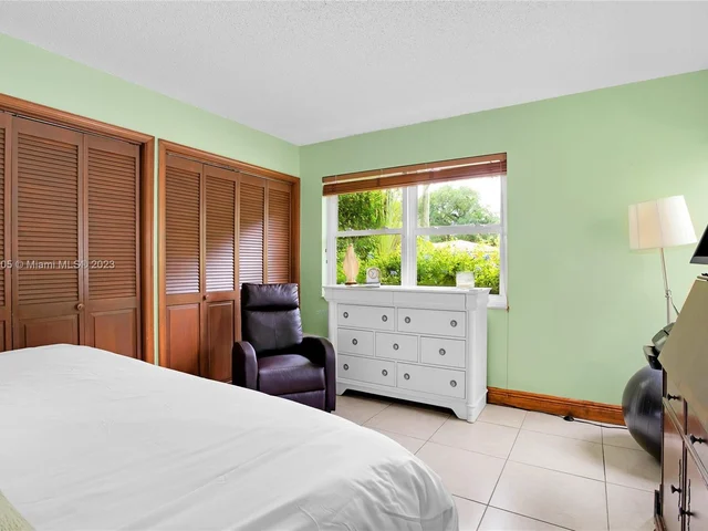 1015 Venetia Ave, Coral Gables FL 33134