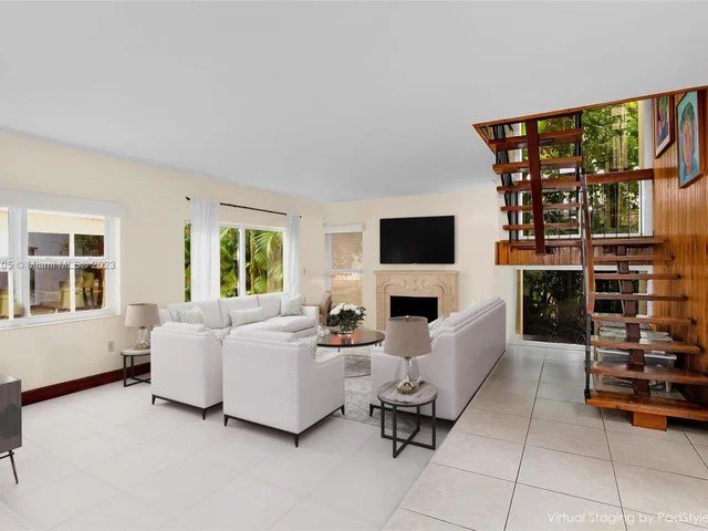 1015 Venetia Ave, Coral Gables FL 33134