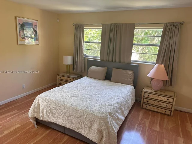 5103 NW 35th St # 501, Lauderdale Lakes FL 33319