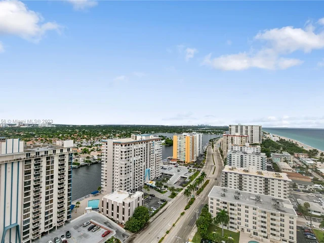 2101 S Ocean Dr # 2404, Hollywood FL 33019