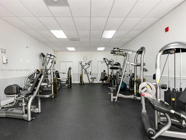 2101 S Ocean Dr # 2404, Hollywood FL 33019