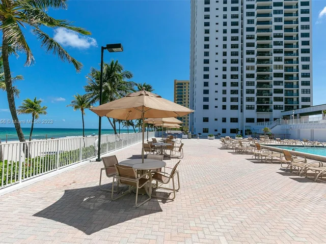 2101 S Ocean Dr # 2404, Hollywood FL 33019