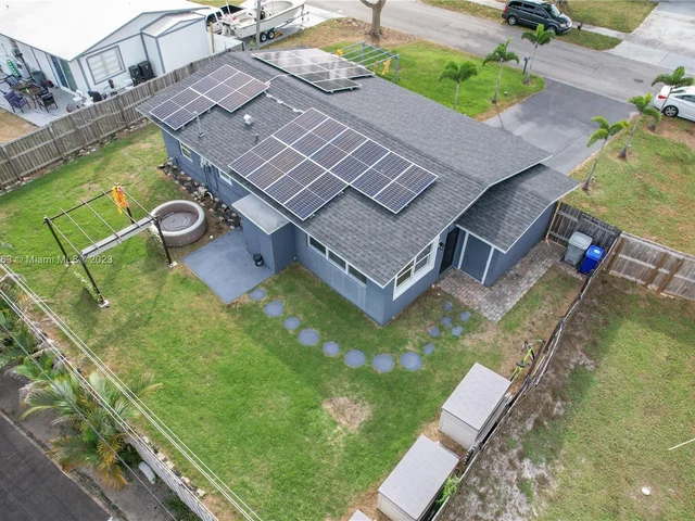 2610 NE 8th Ave, Pompano Beach FL 33064