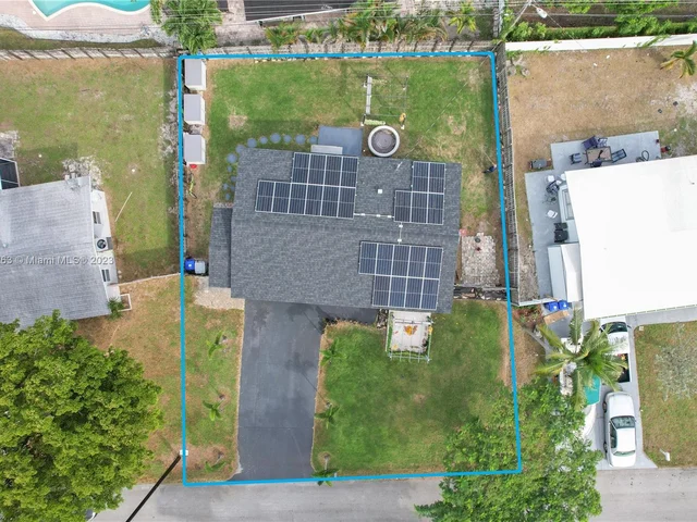 2610 NE 8th Ave, Pompano Beach FL 33064