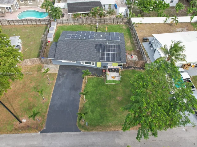 2610 NE 8th Ave, Pompano Beach FL 33064