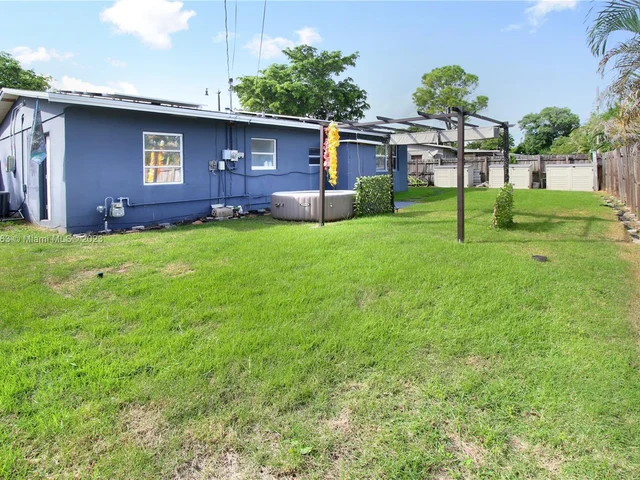 2610 NE 8th Ave, Pompano Beach FL 33064