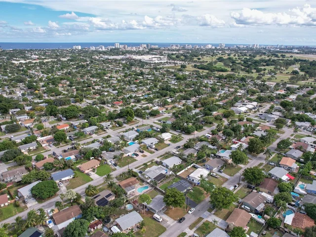 2610 NE 8th Ave, Pompano Beach FL 33064
