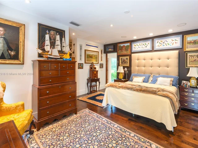 6001 N Bay Rd, Miami Beach FL 33140