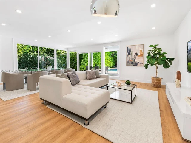 410 S Shore Dr, Miami Beach FL 33141